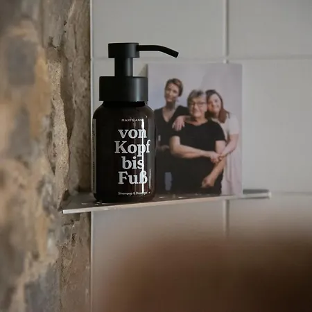 Hotel-weingut Bernard מלון *