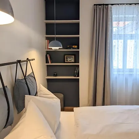 Hotel-weingut Bernard מלון Sulzfeld am Main