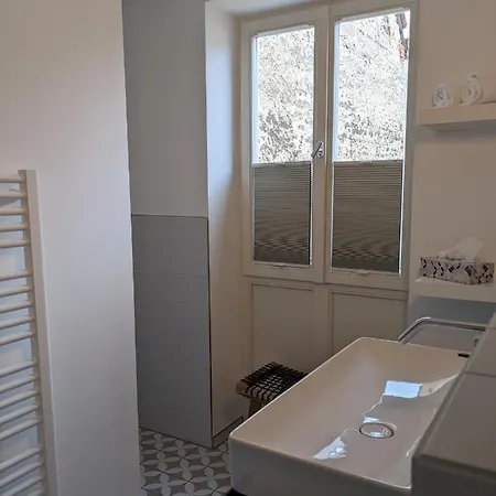 מלון Hotel-weingut Bernard