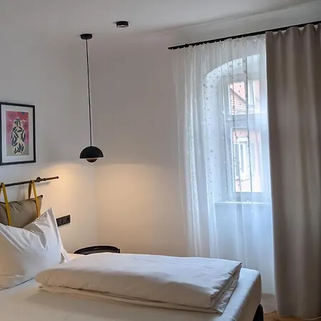 Hotel-weingut Bernard Отель Sulzfeld am Main