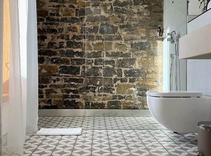 Отель Hotel-weingut Bernard *