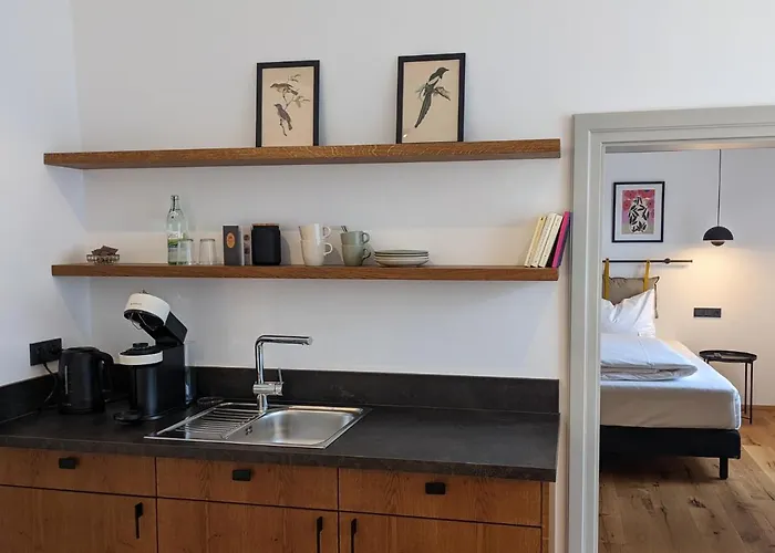 Hotel-weingut Bernard Отель Sulzfeld am Main